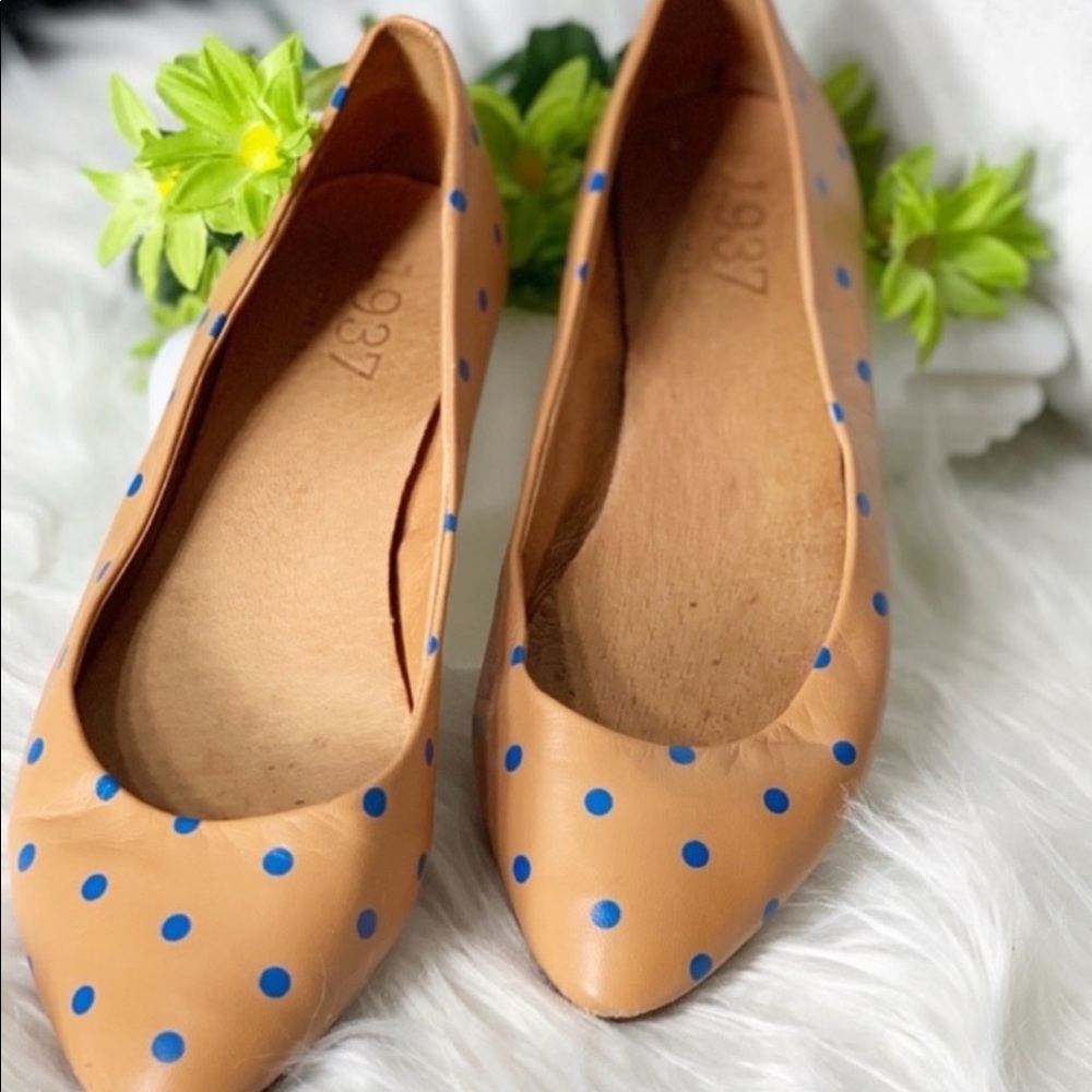 “1937” tan and blue polka dots  leather flats.